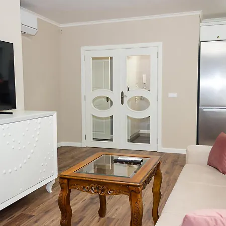 2bd In The Heart Of With Parking - Gold By Flat Mаnаger Appartamento
