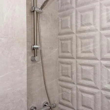 アパート 2bd In The Heart Of With Parking - Gold By Flat Mаnаger *