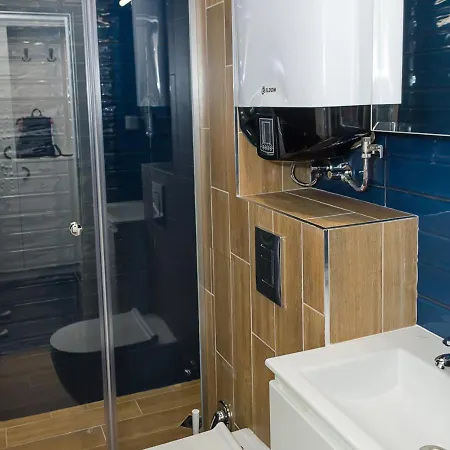 2bd In The Heart Of With Parking - Gold By Flat Mаnаger וארנה