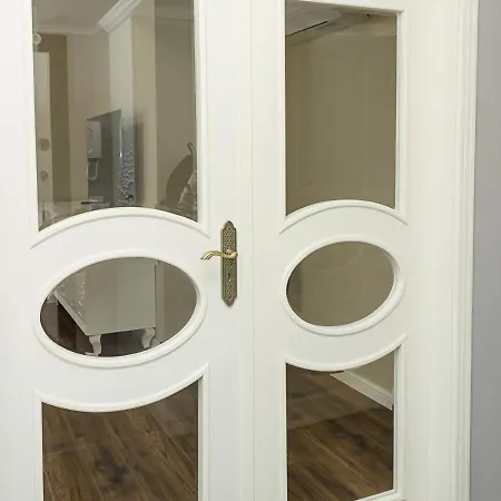 2bd In The Heart Of With Parking - Gold By Flat Mаnаger * וארנה